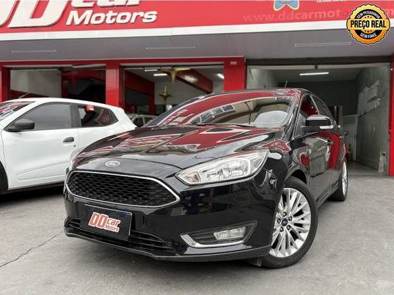 FORD FOCUS 2.0 SE FASTBACK 16V FLEX 4P POWERSHIFT FORD FOCUS 2.0 SE FASTBACK 16V FLEX 4P POWERSHIFT